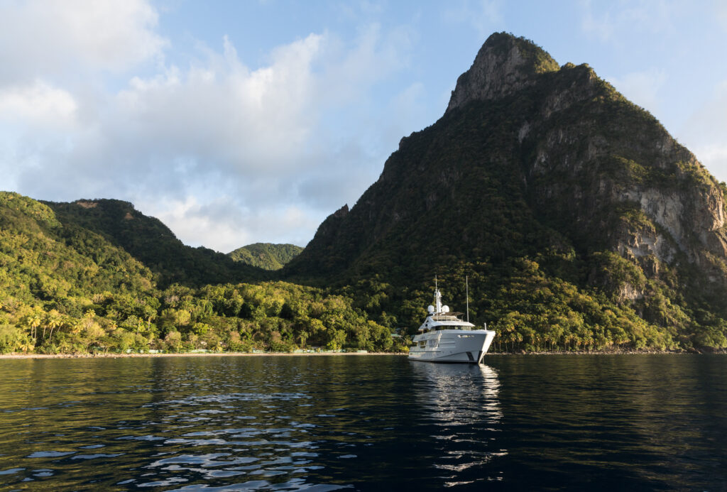 Heesen yachts Laurentia front view with mountains